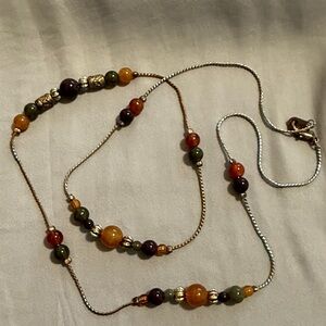 25” end to end delicate beaded necklace on gold tone chain w/clasp, earth tones